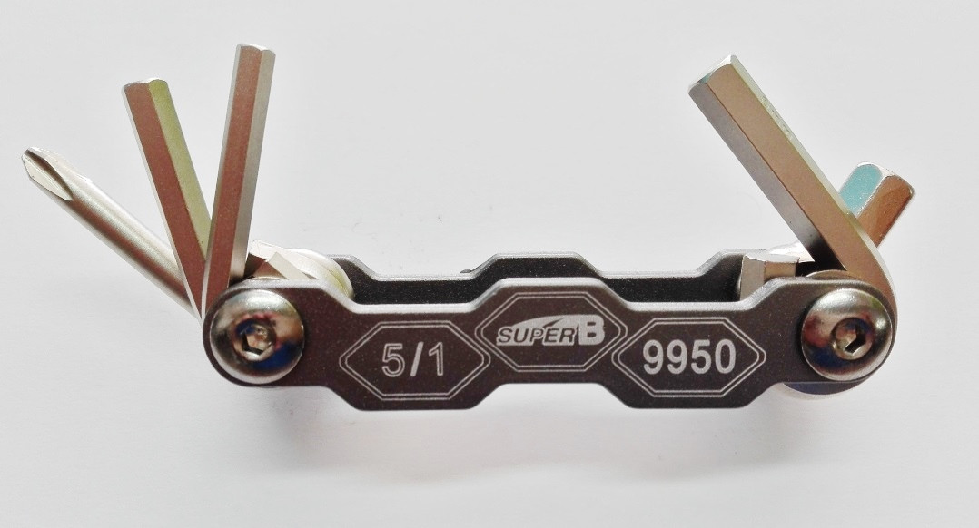 LLAVE SUPERB MULTIPLE 5F 9950