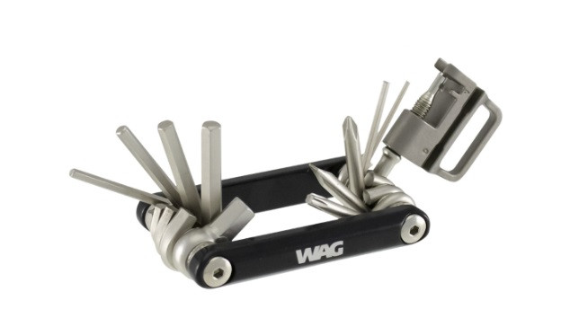 LLAVE WAG MULTIFUNCION 15 EN 1