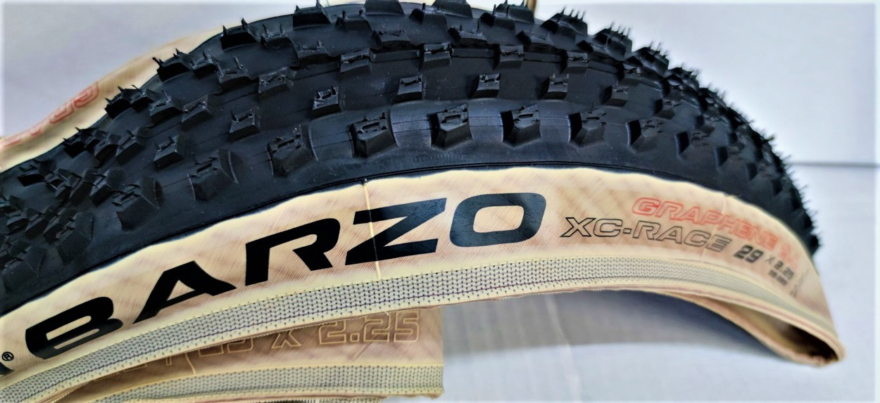 CUBIERTA VITTORIA BARZO XC-RACE 29X2.35 G2 TNT CREMA