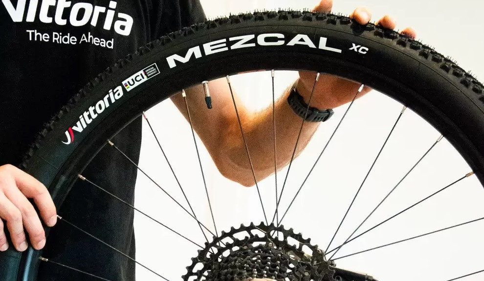 CUBIERTA VITTORIA MEZCAL III XC UCI 1C 29X2.35 TLR