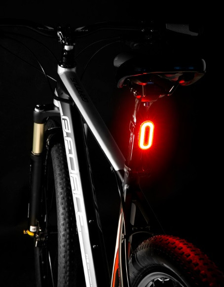LUZ TRASERA FORCE ARC 40LM